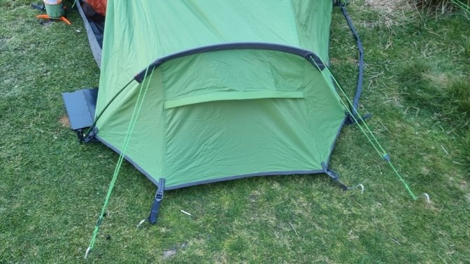 Vango Banshee 200